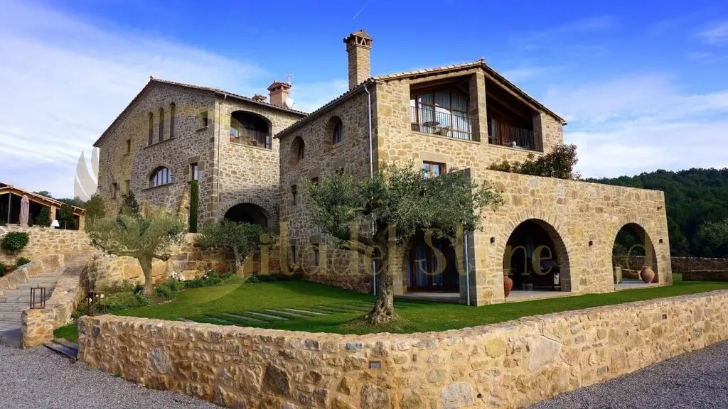 Citadel Stone Ltd is one of the preferred limestone suppliers in Arizona and across the United States.