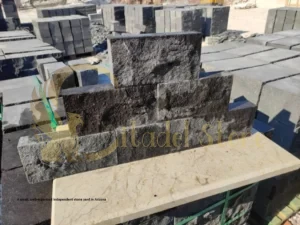 This image visually represents the "Independent Yards" side of the comparison, highlighting focused inventory.