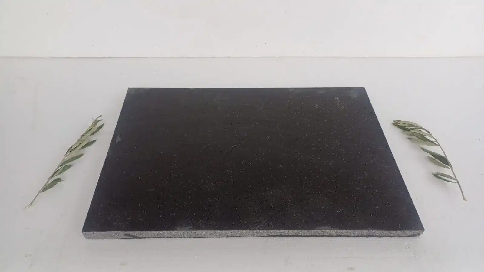 A flat bluestone slab showcasing surface texture, from bluestone wholesale suppliers Arizona.-img2