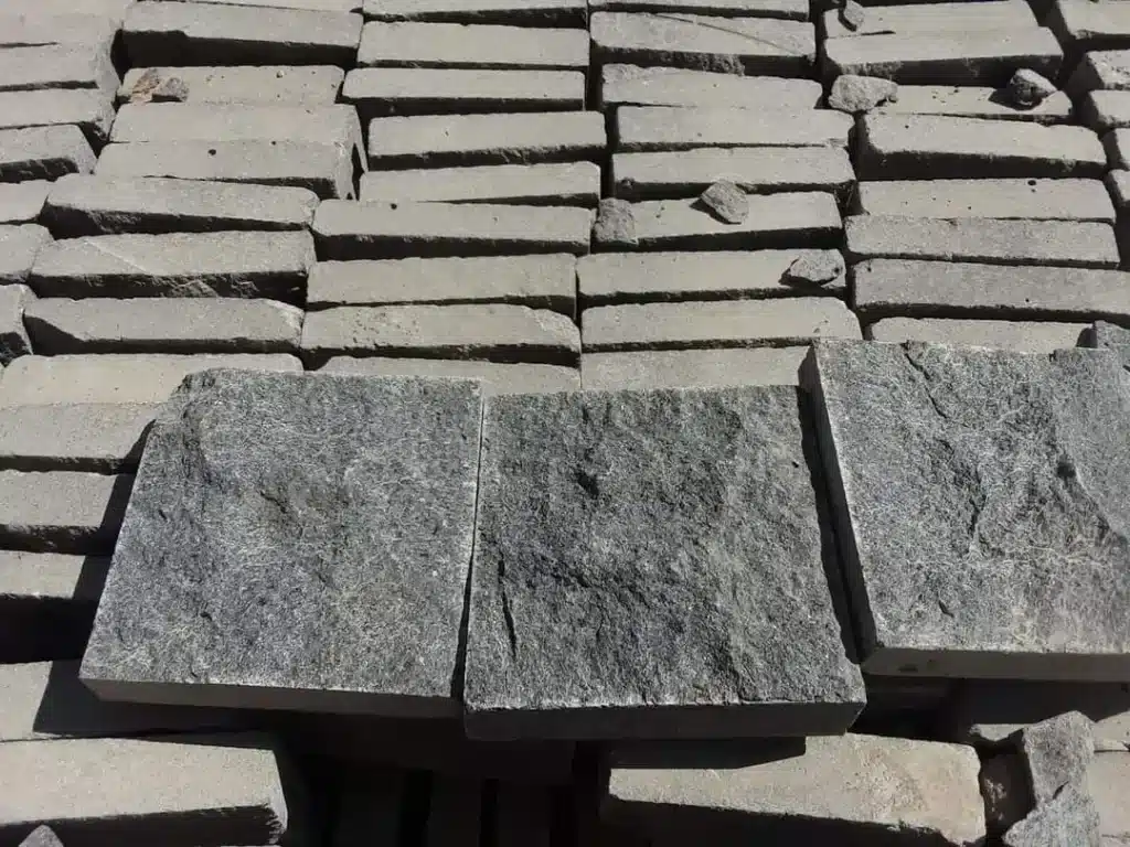 Graphite Grey Setts – Split-Top Finish Precision-Edge Stone Blocks with Natural Texture